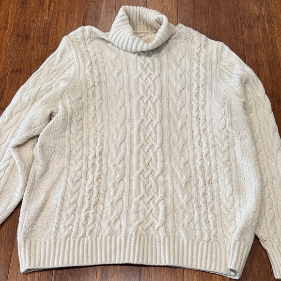 Abercrombie & Fitch Sweaters - Abercrombie & Fitch Ivory Turtleneck Tunic Oversized Cozy Sweater XLcotton nylon